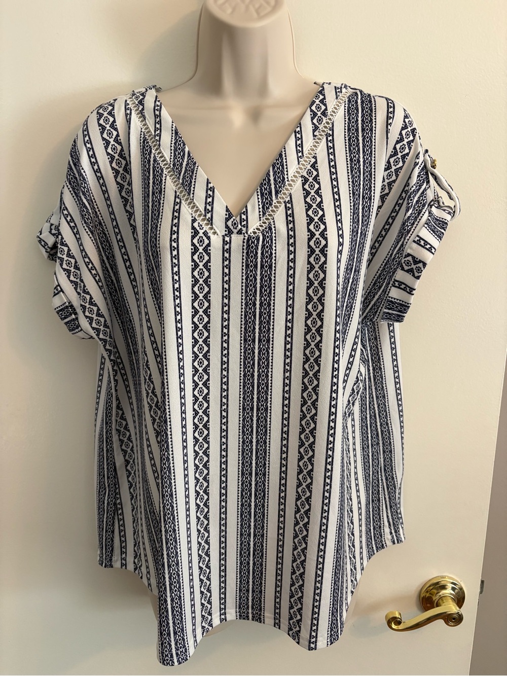 V-Neck Vertical Stripe Tunic in White & Navy